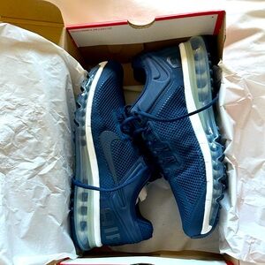 Nike AirMax 2013, New in box, size 11